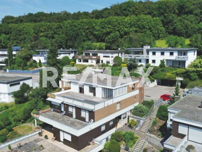 Haus im Haus -Penthouse-75 m² große uneinsehbare Terrasse-Blick über die Stadt-kernsaniert