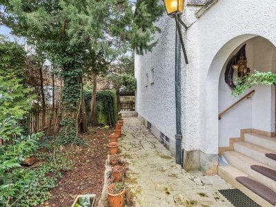 Ruhiges Baugrundstück mit ca. 500 m² Geschossfläche im besten München-Obermenzing