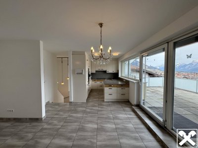 Wohntraum im Mittelgebirge: 4-Zimmer-Wohnung mit Panorama Dachterrasse und Garten