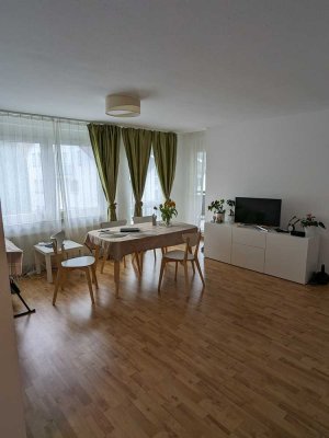 Schöne 2,5-Zimmer-Wohnung mit Balkon in Vaihingen/Enz - Kleinglattbach, ideal für Pendler