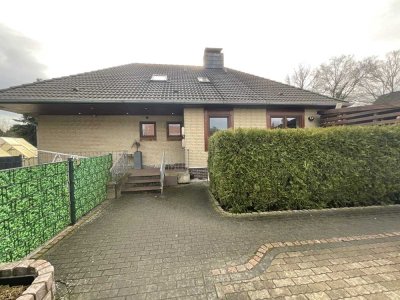 Erdgeschosswohnung mit großem Grundstücksanteil in einem Zweifamilienhaus in  Seevetal  - Ohlendorf