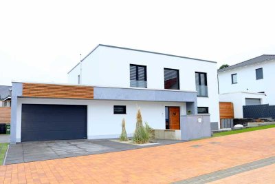 Gelegenheit: Schönes, modernes Wohnhaus im Bauhausstil in Wettenberg, Baujahr 2018