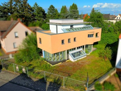 ARCHITEKTENAUSBAUHAUS UND BAUGRUNDSTÜCK IN FLÖRSHEIM AM MAIN!