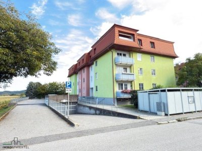 Gepflegte Eigentumswohnung mit Loggia und Tiefgaragenstellplatz!
