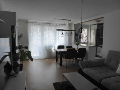 3-Zimmer-Wohnung mit Balkon, TG-Stellplatz, Außenstellplatz und EBK in Backnang