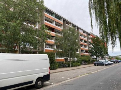Erschwingliche Wohnung mit drei Zimmern in Neubrandenburg