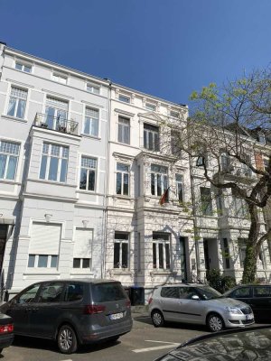 Geschmackvolle 2-Zimmer-Wohnung mit gehobener Innenausstattung in Bonn