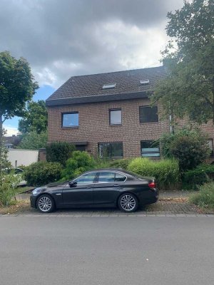 Schöne, geräumige 3-Zimmer Wohnung mit Loggia im Westviertel
