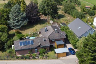 Gepflegtes Einfamilienhaus am Nationalpark Eifel mit großem Garten und ruhiger Lage am Dorfrand
