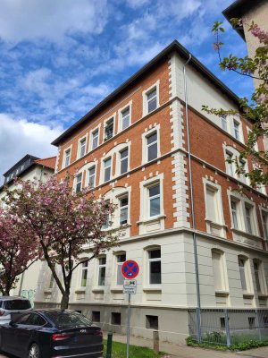 Luftiges Wohnzimmer und schöne Lage im Östlichen Ringgebiet
