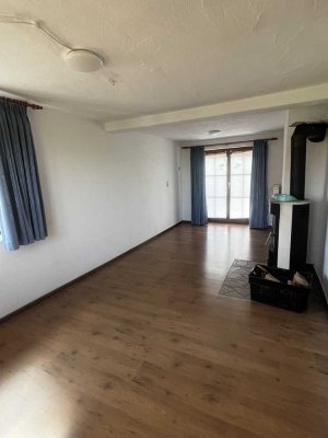 Vollständig renoviertes Haus mit vier Zimmern und Einbauküche in Lonsee