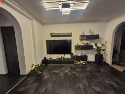 Getäumiges Familiennest mit Loggia &amp; Garage