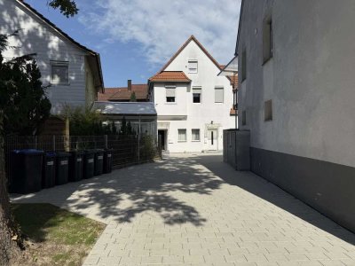 Tolle Lage I ES-Ost I Große Wohnung und viel erneuert! Lassen Sie sich überraschen ...
