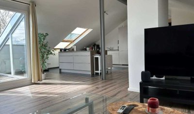 Büderich top 5 Famhaus mit neuwertiger Penthouse Whg/ Garagen