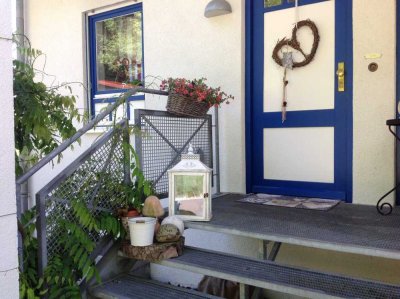 Helle 3,5-Zi.-Whg. mit eigenem Garten in ruhiger Lage