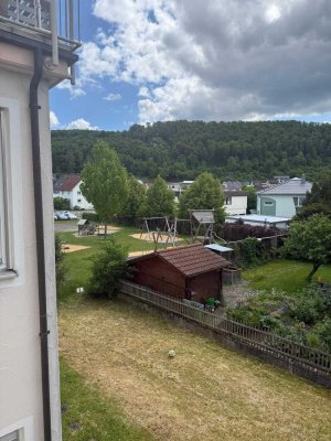 Helle 4-Raum-Wohnung mit Einbauküche und Balkonin Königsbronn