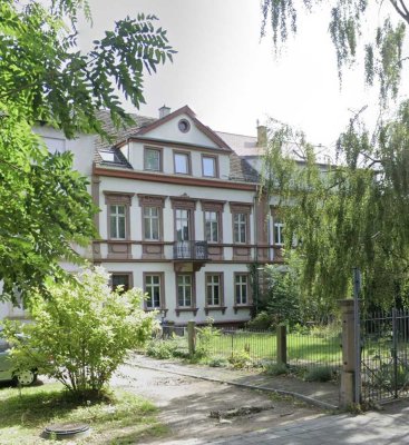 Charmante Altbauwohnung in Innenstadtlage, mit Terrasse, Garten und Stellplatz