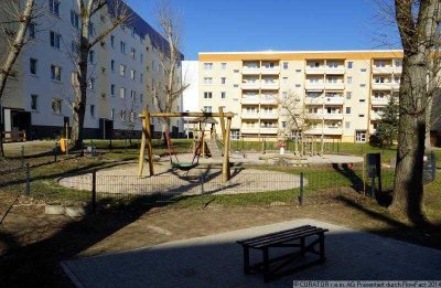 Familienfreundliche 4 Zimmerwohnung mit Balkon in ruhiger Wohnanlage!