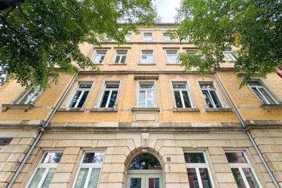 Hochwertig sanierte 2-Zimmer-Wohnung!