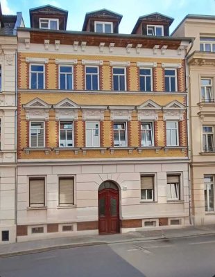 Wohnen über den Dächern von Leipzig – Mit Ausbauoption als Maisonettewohnung