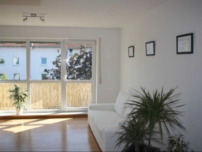Wunderschöne helle 2-Raum-Maisonette-Wohnung mit 2 Balkonen