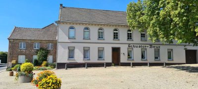 REPÄSENTATIVE HOFANLAGE AM RANDE VON KEMPEN - TÖNISBERG