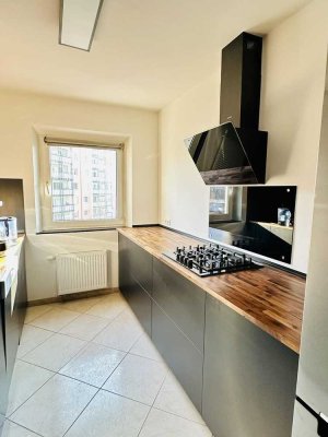 Stilvoll und hochwertig sanierte 3-Zimmer-Wohnung