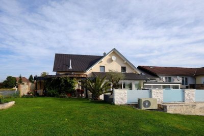 Kronstorf: Hochwertig ausgestattetes Einfamilienhaus mit viel Platz
