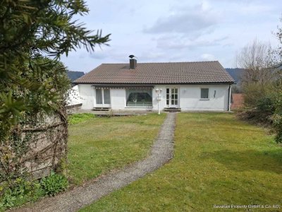 Bezugsfrei - Einfamilienhaus mit separater Einliegerwohnung in Konzell
