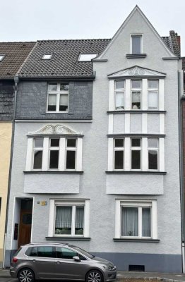 Gepflegtes Mehrfamilienhaus aus der Jahrhundertwende *PROVISIONSFREI*