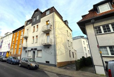 Frankfurt Hausen! Mehrfamilienhaus mit ca. 406 m² vermietbarer Fläche und 397 m² Grundstück.