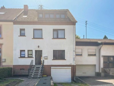 Großzügige Doppelhaushälfte mit Garage und Garten in Namborn/Mauschbach