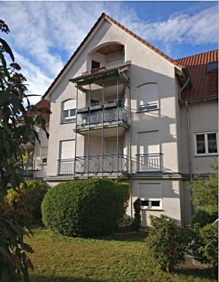 Gepflegte 4-Zimmer-Maisonette-Wohnung mit Balkon und Einbauküche in Leingarten