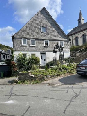 Haus mit viel Potential im Herzen von Oedingen