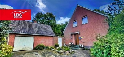 Charmantes Einfamilienhaus mit großem Grundstück