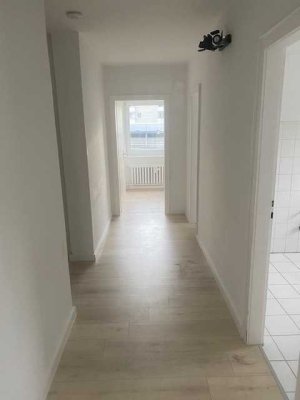 Schöne/Gemütliche 3,0 Zimmerwohnung mit Balkon
