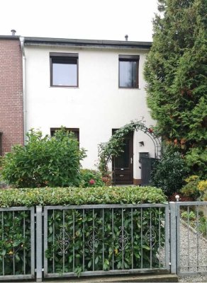 Charmantes Reihenmittelhaus mit Garten, Terrasse & Dachterrasse in gefragter Lage