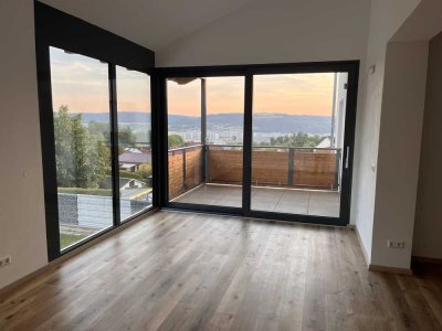 Geschmackvolle, sanierte 4-Raum-Wohnung mit gehobener Innenausstattung mit Balkon und EBK in Jena