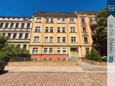 ++ Altersgerechtes Wohnen im Altbau: Leerstehende 3-Raum-Wohnung mit Balkon &  Rollstuhllift ++
