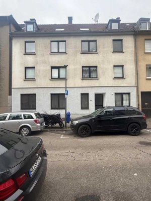 Schöne großzügige 5 Zimmer Wohnung