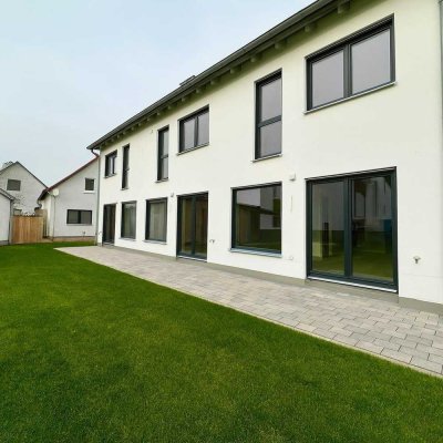 Modernes Reihenhaus - energieeffizient, Erstbezug, provisionsfrei