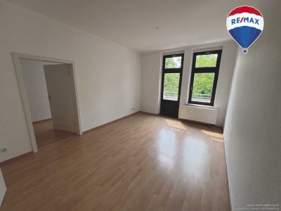 Frisch renovierte 4-Raum-Wohnung in Stadtfeld-Ost + Balkon!
