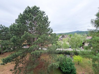 Traumblick! 3-Zimmer-Eigentumswohnung mit Loggia, Garage und Lift in zentraler Lage von Baden!