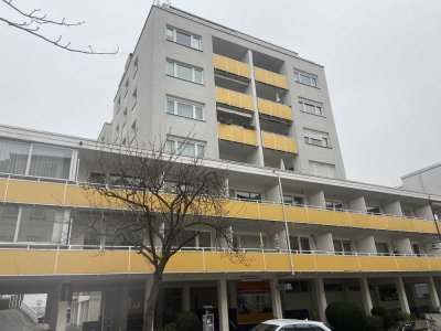 Kapitalanlage: 1-Zi.-Apartment mit
Loggia in zentraler Wohnlage