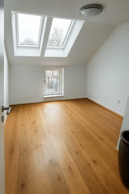 *City-Highlight: Moderne Maisonette mit Sonnenbalkon*