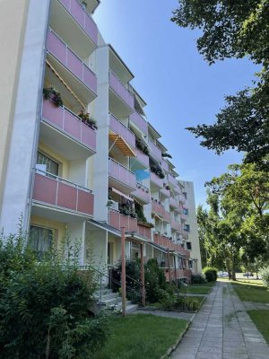 2-Zimmer-Wohnung mit Einbauküche