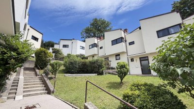 Gepflegtes Reihenhaus mit Dachterrasse, Eigengarten und Garage, in zentrumsnaher Purkersdorfer Bestlage !