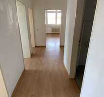 Gepflegte und helle 3 Zimmer Wohnung in Großostheim-Ringheim
