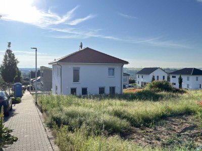 Sofort bezugsfreies 5-Zimmer-Einfamilienhaus mit Garten und Garage - Top Ausstattung in 1A Lage