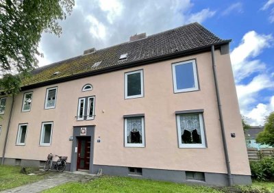 2-Zimmer-Wohnung im Erdgeschoss mit Badewanne in Fedderwadergroden!